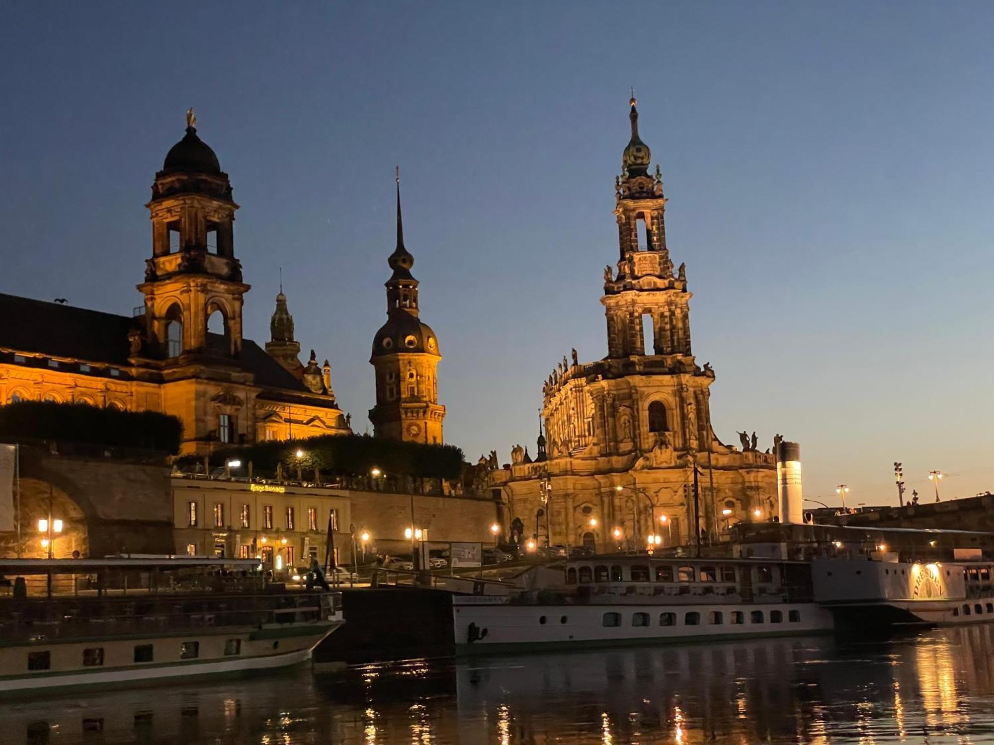 Ferienwohnungen Landeskrone Dresda Esterno foto